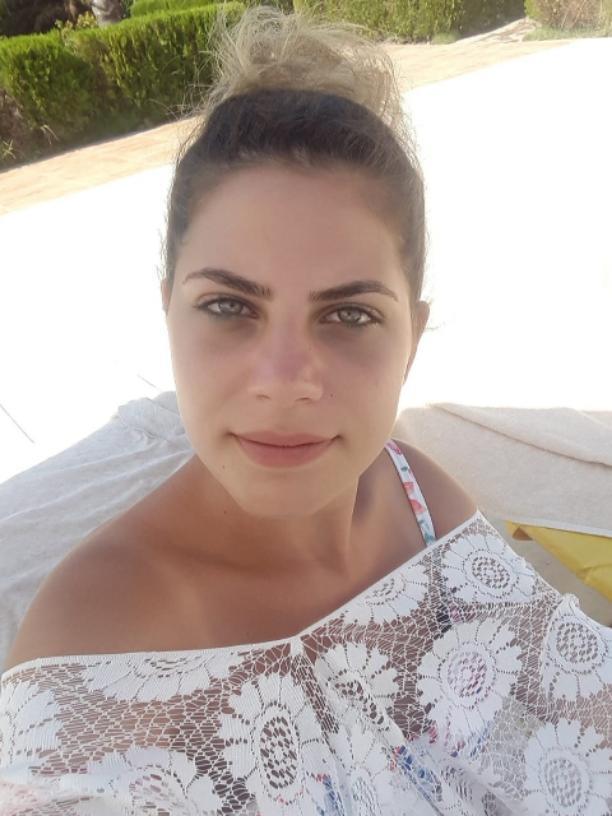 Ödül Köklü