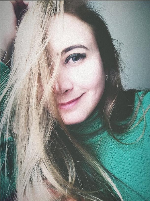 Funda Ateş
