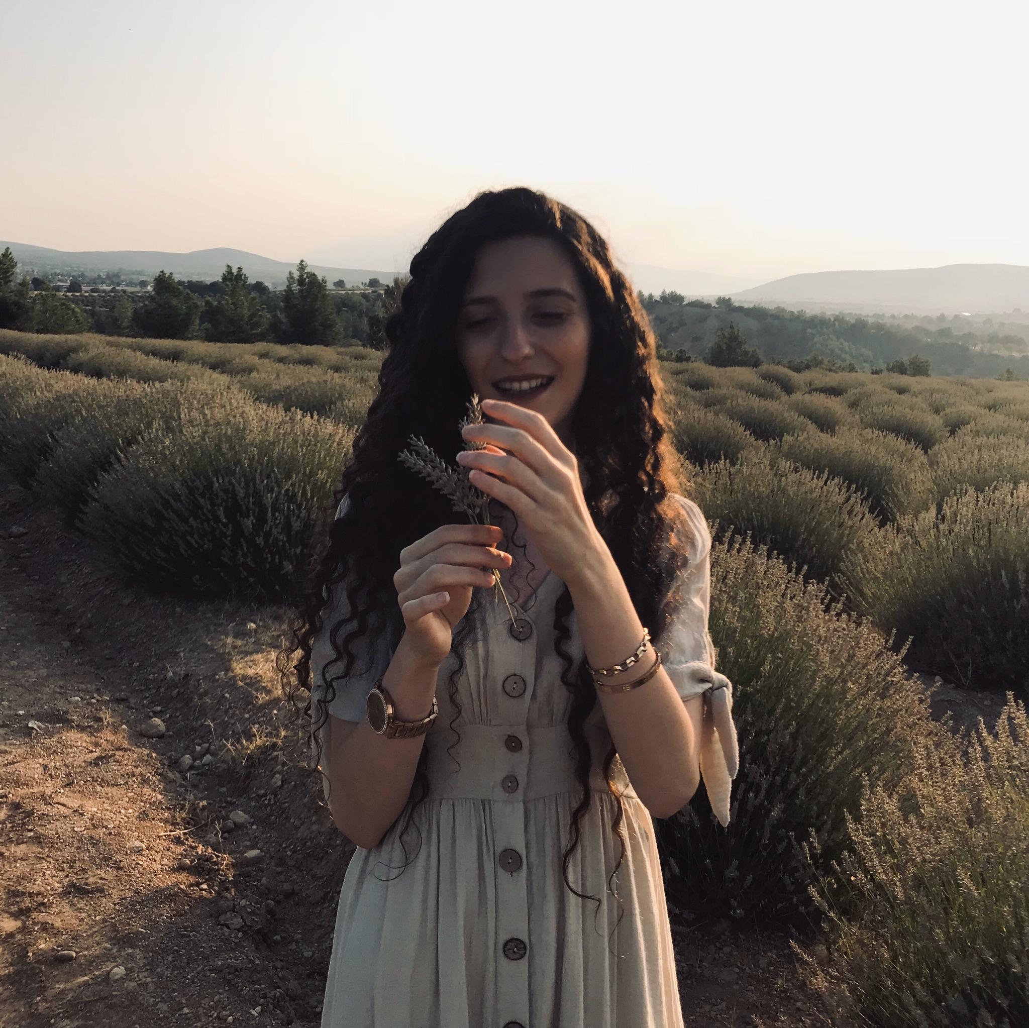 Ceren Şenkardeşler